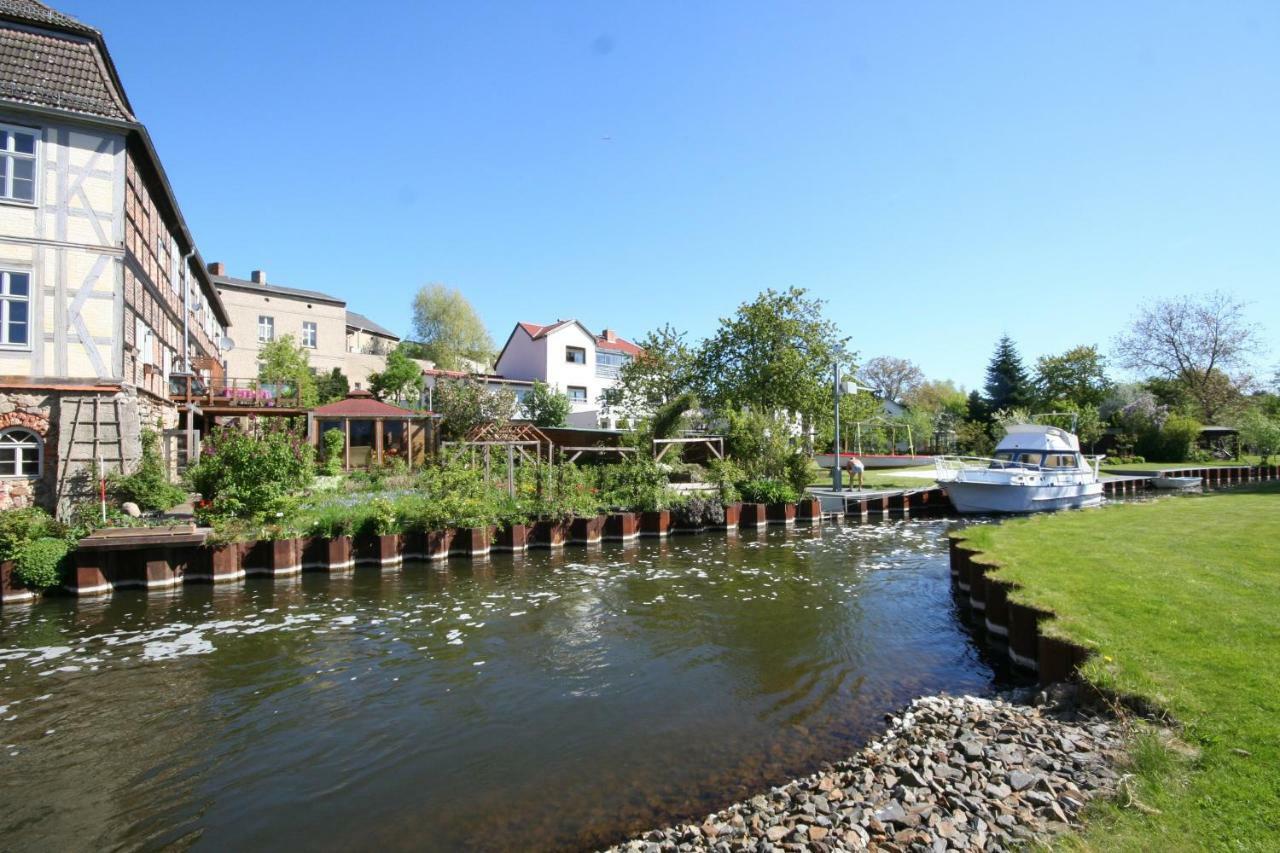 Schoene 3Zimmer Ferienwohnung Direkt Am Baalensee Fürstenberg-Havel Exteriör bild