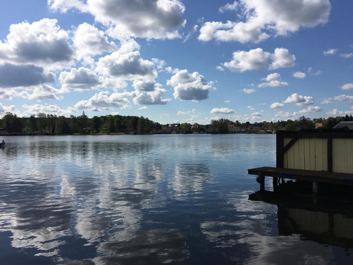 Schoene 3Zimmer Ferienwohnung Direkt Am Baalensee Fürstenberg-Havel Exteriör bild